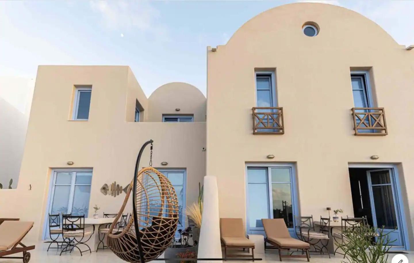 Vila Pink Freud Santorini *