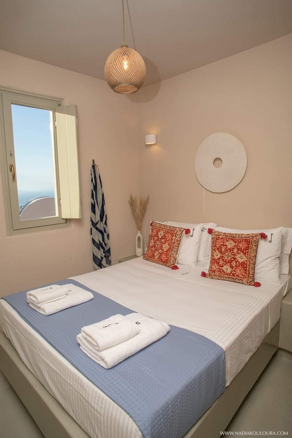Vila Pink Freud Santorini Oía